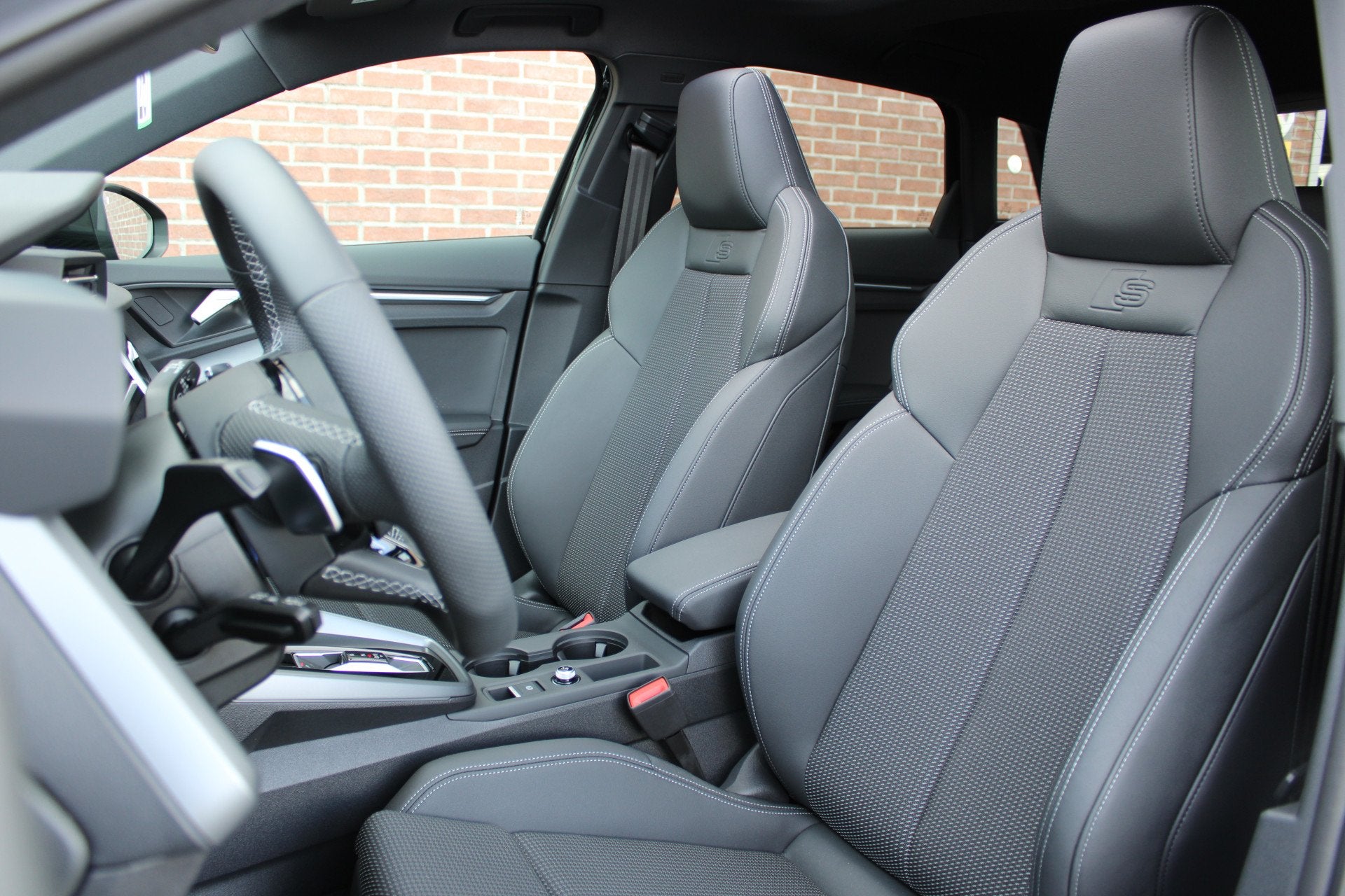 Audi A3 Sportback 45 TFSI e 272PK S edition Competition |PAN, Auto's, 4 cilinders, 250 km/l, Leder en Stof, Plug-in hybride