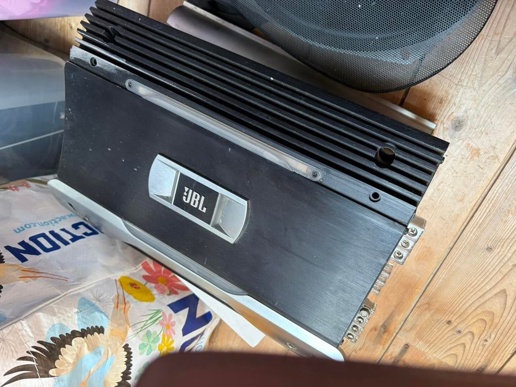 Jbl versterker, Ophalen of Verzenden, Zo goed als nieuw