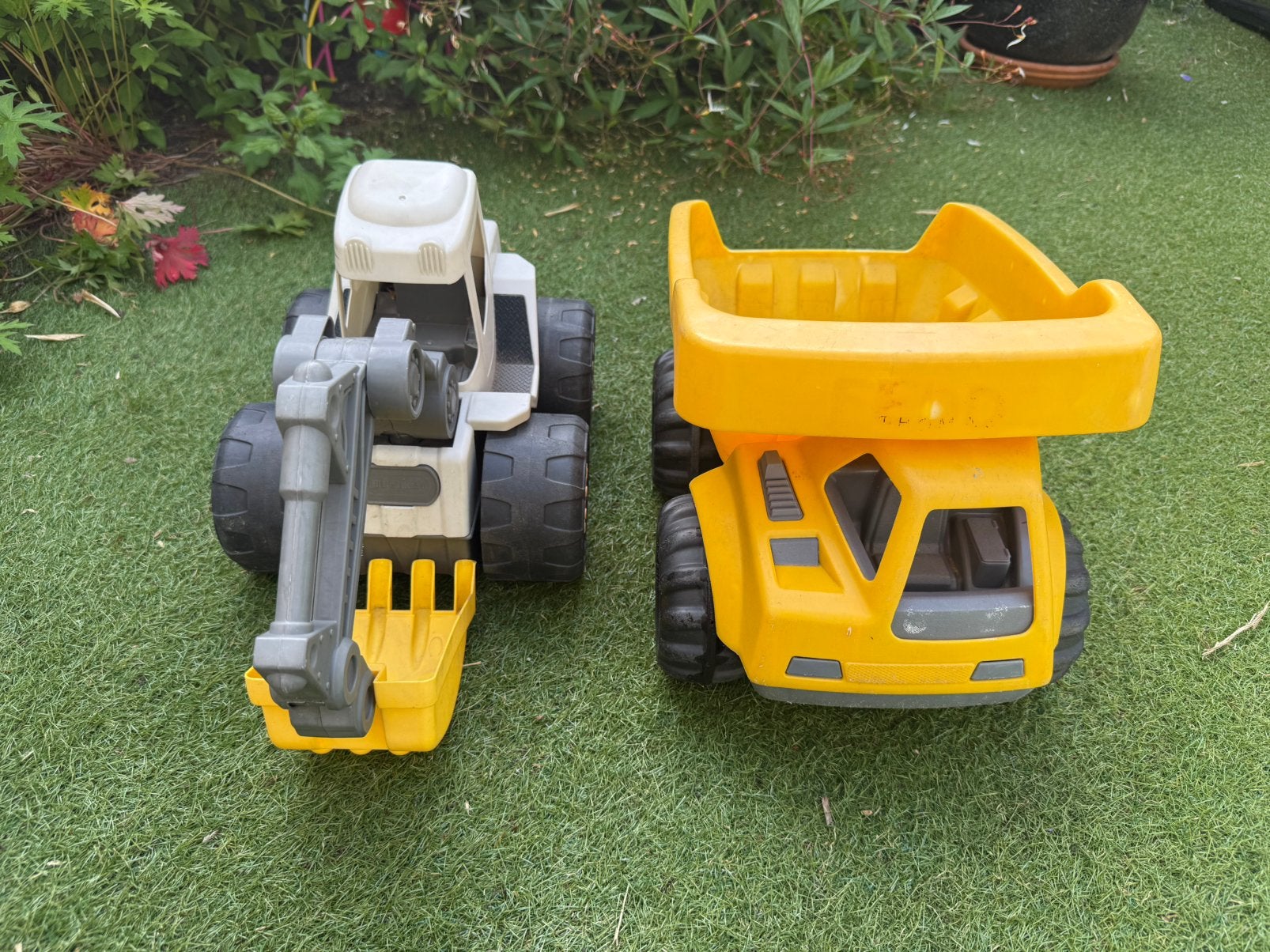 Little Tikes kiepwagen en graafmachine, Ophalen, Gebruikt