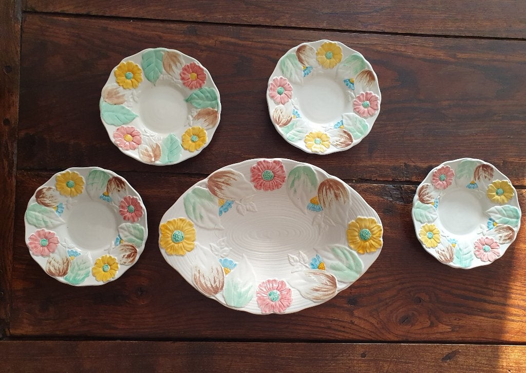 Ovale schotel met 4 gebaksbordjes, Engeland, Keramiek, Ophalen of Verzenden, Zo goed als nieuw, Bord(en)