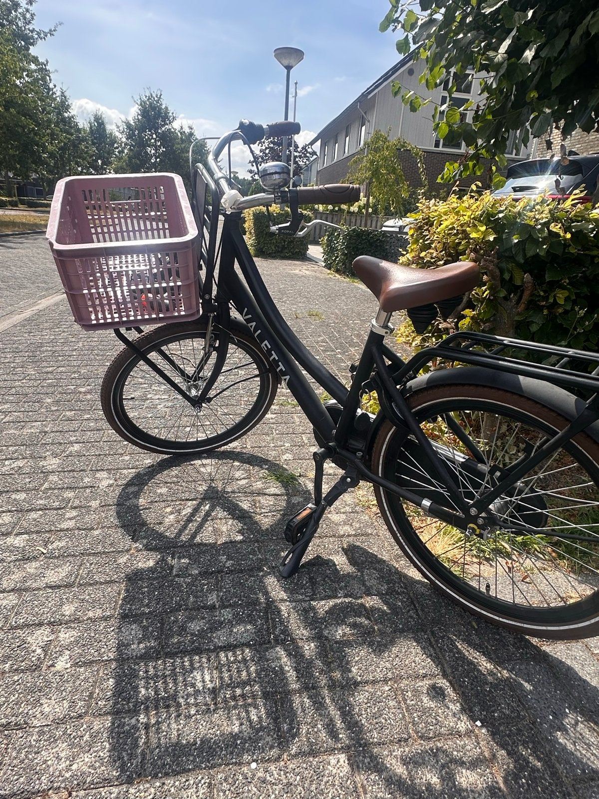Valetta Cargo N3, 22 inch Meisjesfiets Mat Zwart incl. krat, Ophalen, Gebruikt, 22 inch