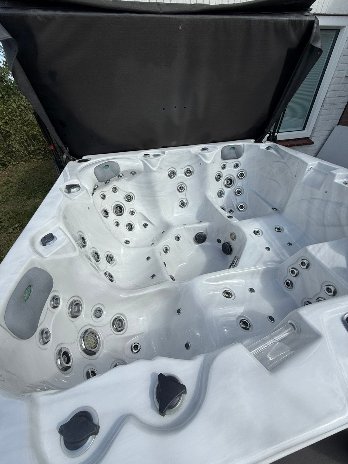 Fox Spa jacuzzi inclusief bijpassend huis, Ophalen, Gebruikt