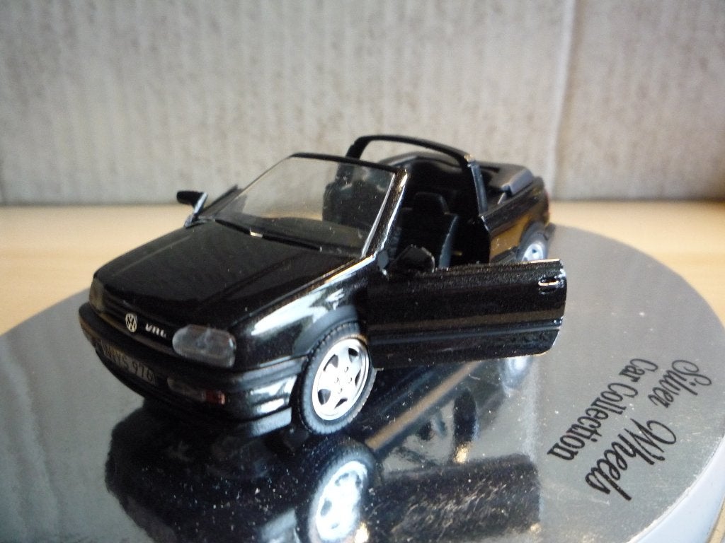 VW Volkswagen Golf 3 Cabrio Schabak Silver Wheels collection, Hobby en Vrije tijd, Modelauto's | 1:43, Ophalen of Verzenden, Zo goed als nieuw