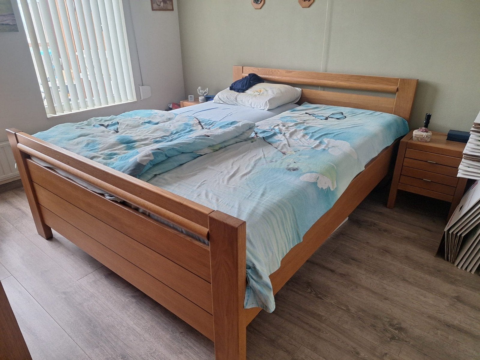 Tweepersoonsbed 160x200cm met 2 nachtkastjes, Huis en Inrichting, Ophalen