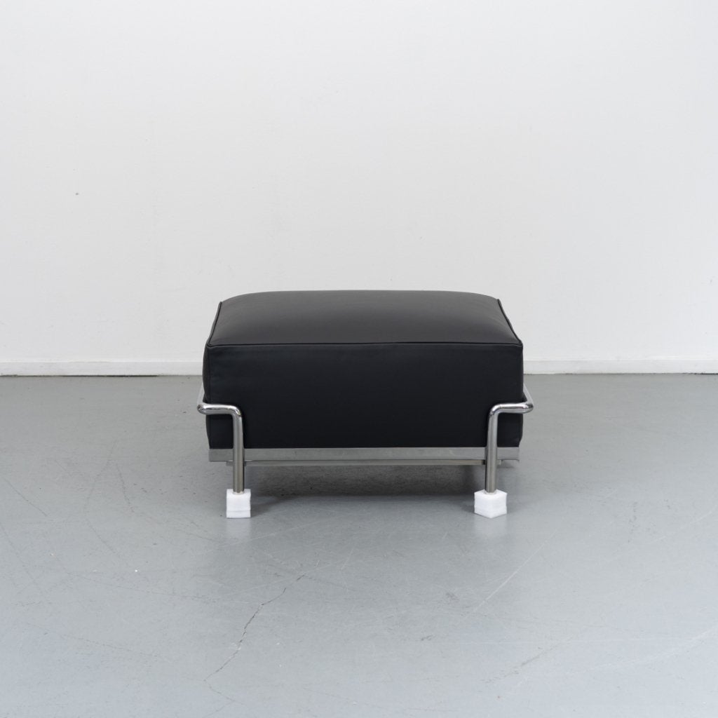 1x Cassina LC2 Hocker Le Corbusier Zwart - Leer, Niet ingevuld, Niet ingevuld, Nieuw, Leer
