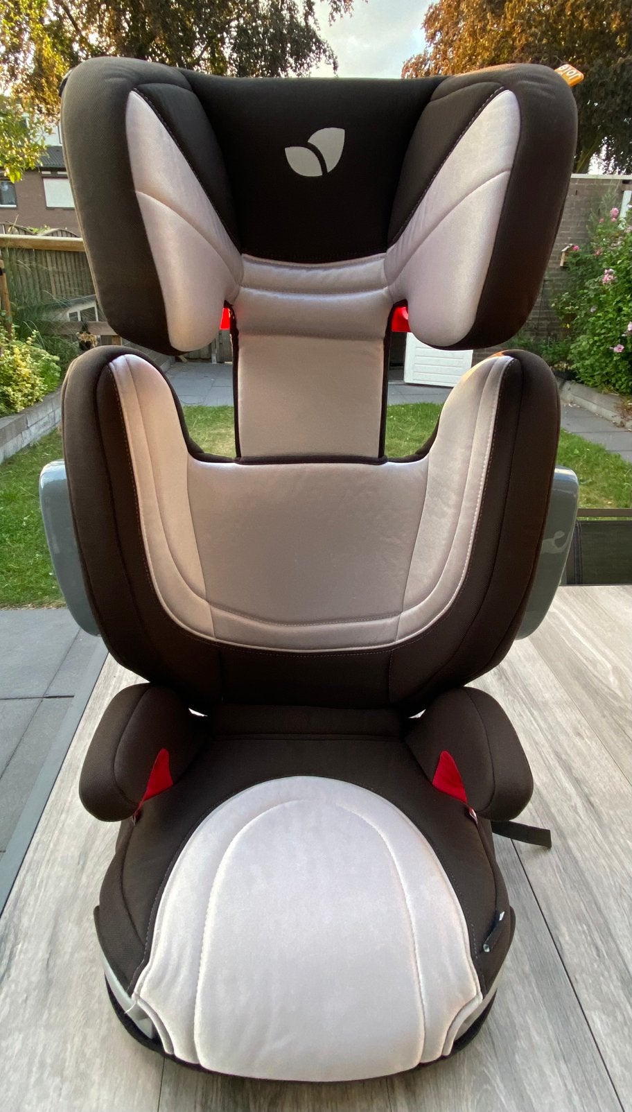 Joie Trillo Shield groep 1/2/3 autostoel , 15-36 kg., 15 t/m 36 kg, Zo goed als nieuw, Isofix, Verstelbare rugleuning