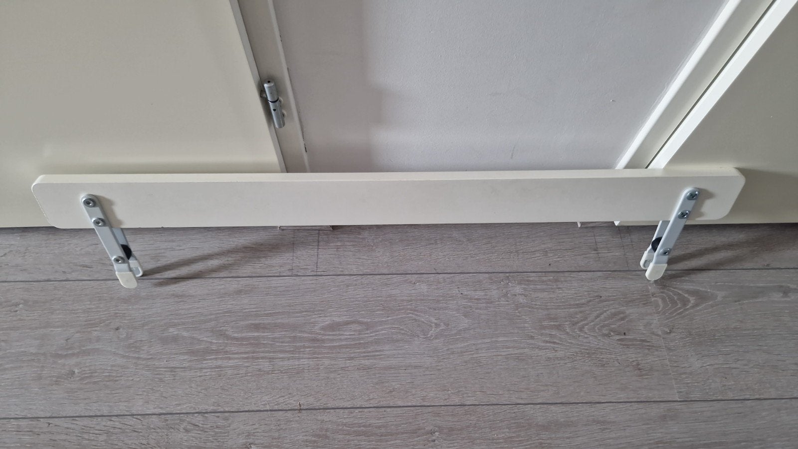Wit houten veiligheidshekje / bedrekje, Ophalen, Gebruikt, Overige typen, Hout