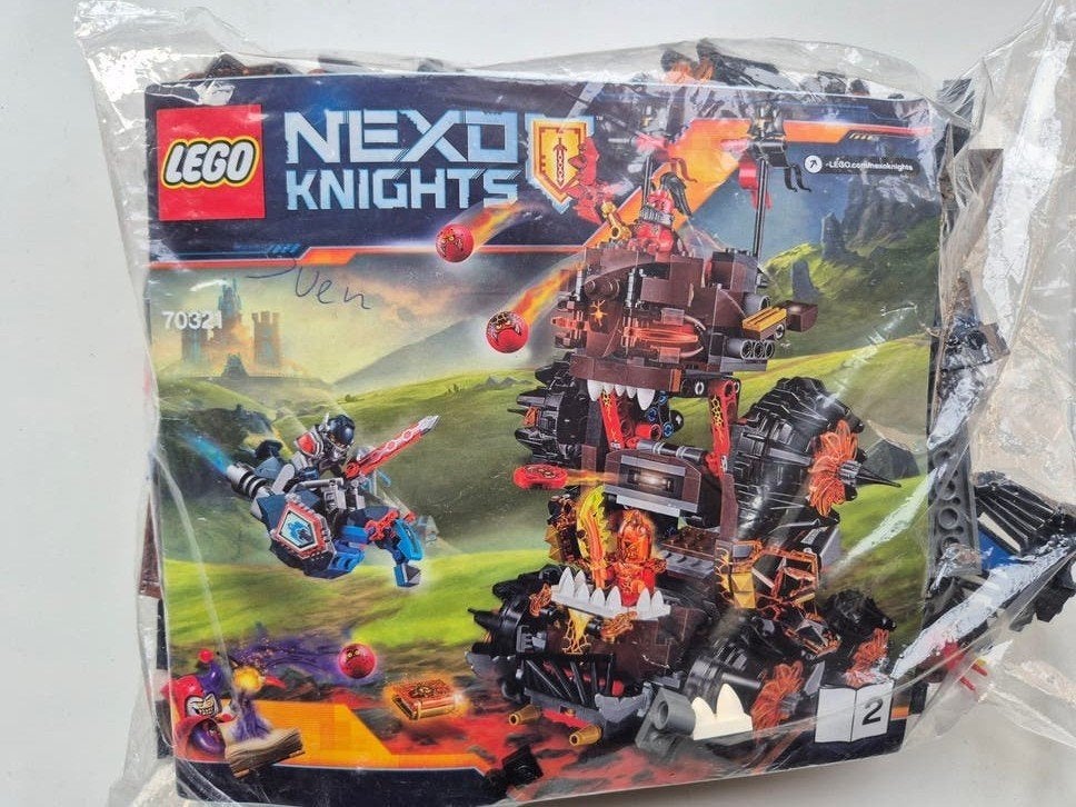 LEGO Nexo Knights 70321:  100% compleet, Kinderen en Baby's, Speelgoed | Duplo en Lego, Overige thema's, Lego, Compleet, Ophalen of Verzenden