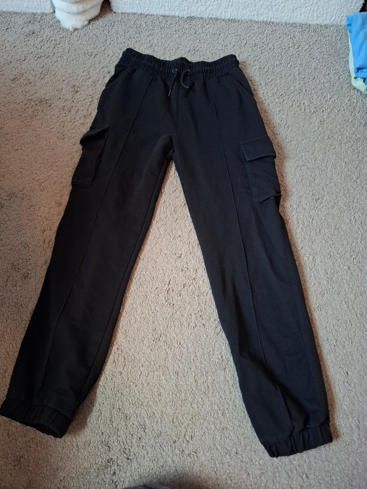 Zwarte joggingbroek met zakken maat 158/164, Kinderen en Baby's, Kinderkleding | Maat 158, Broek, Meisje, Ophalen of Verzenden