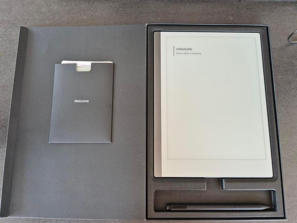 reMarkable 2 Paper Tablet + originele hoes + stylus, ReMarkable, 8 GB, Ophalen of Verzenden, 10 inch of meer