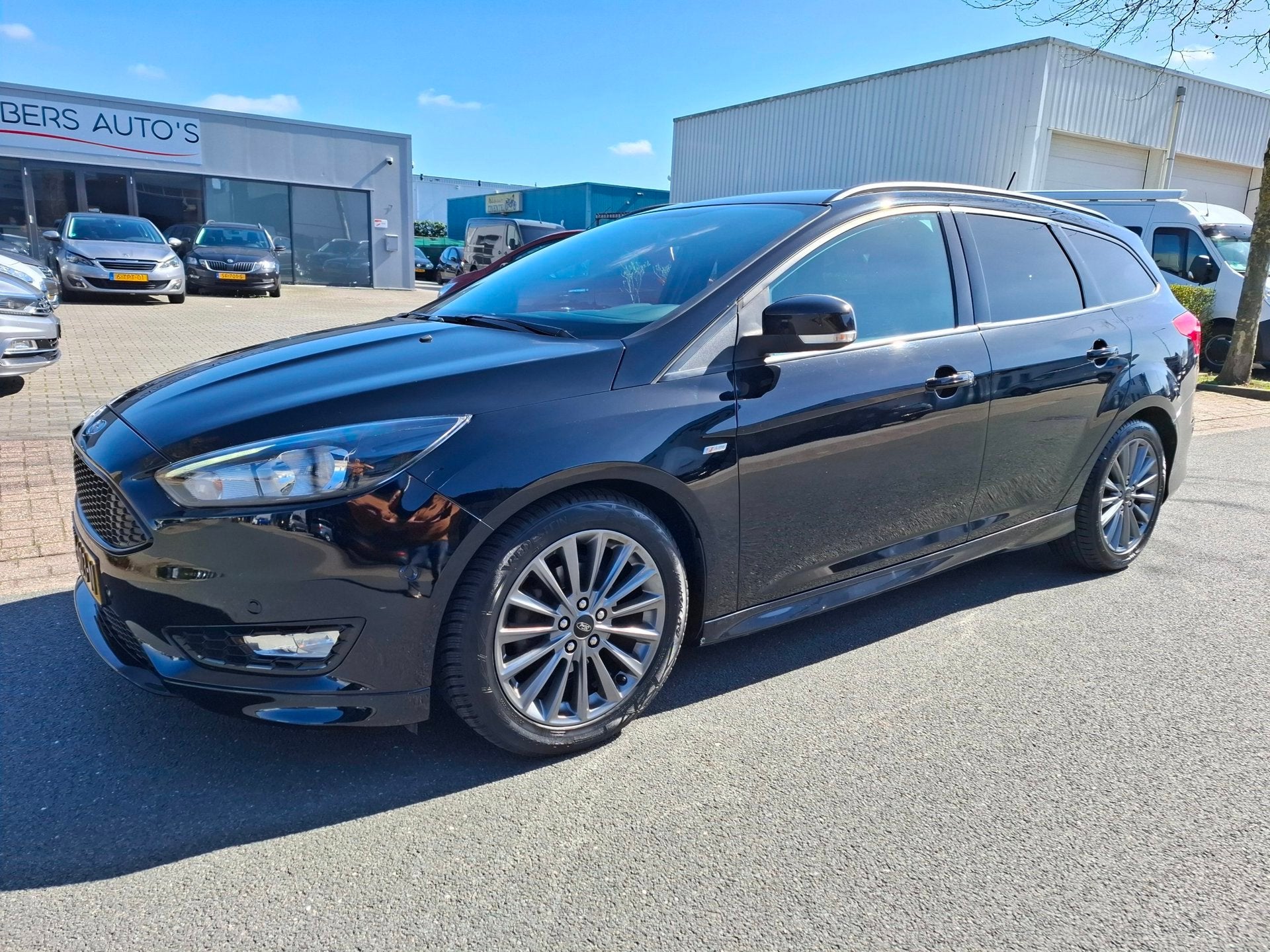 Ford Focus Wagon 1.0 ST LINE NAVI/CLIMA/CRUISE/PDC/BLACK!, Stof, Gebruikt, Zwart, Handgeschakeld
