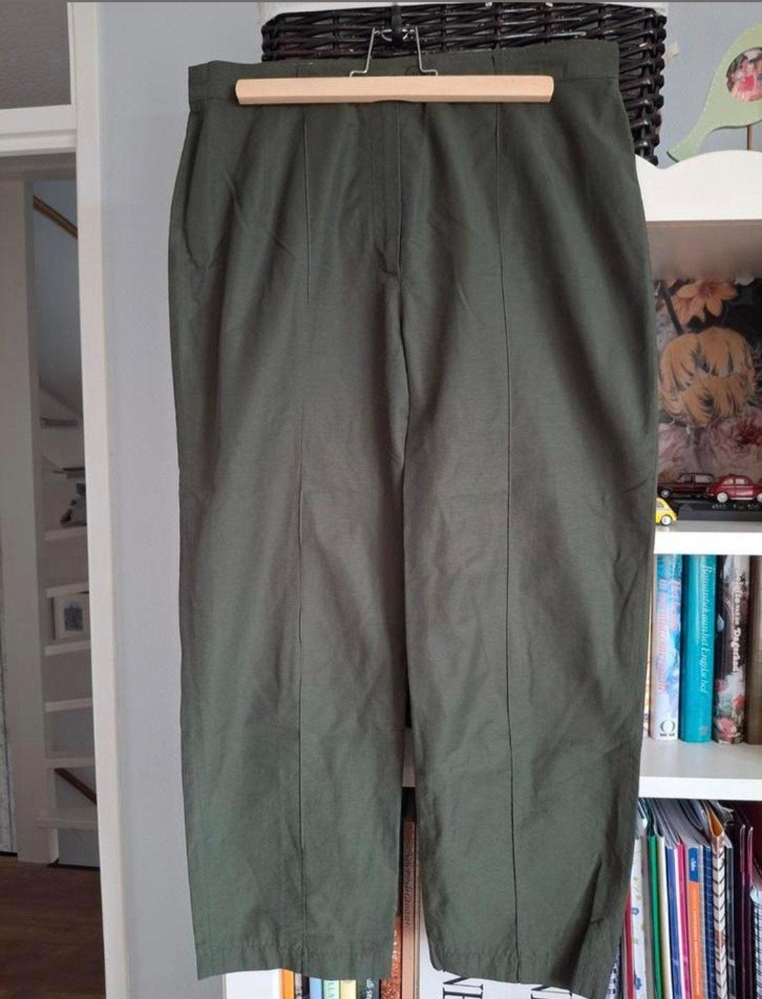 Gerry Weber mooie zomer broek groen maat 42 zgan, Kleding | Dames, Broeken en Pantalons, Zo goed als nieuw, Maat 42/44 (L), Groen