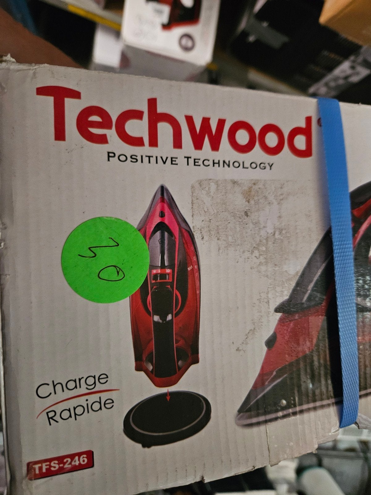 Techwood Draadloos Strijkijzer 2400W - Nieuw in doos, Witgoed en Apparatuur, Strijkijzers en Strijkplanken, Ophalen, Nieuw, Draadloos strijkijzer