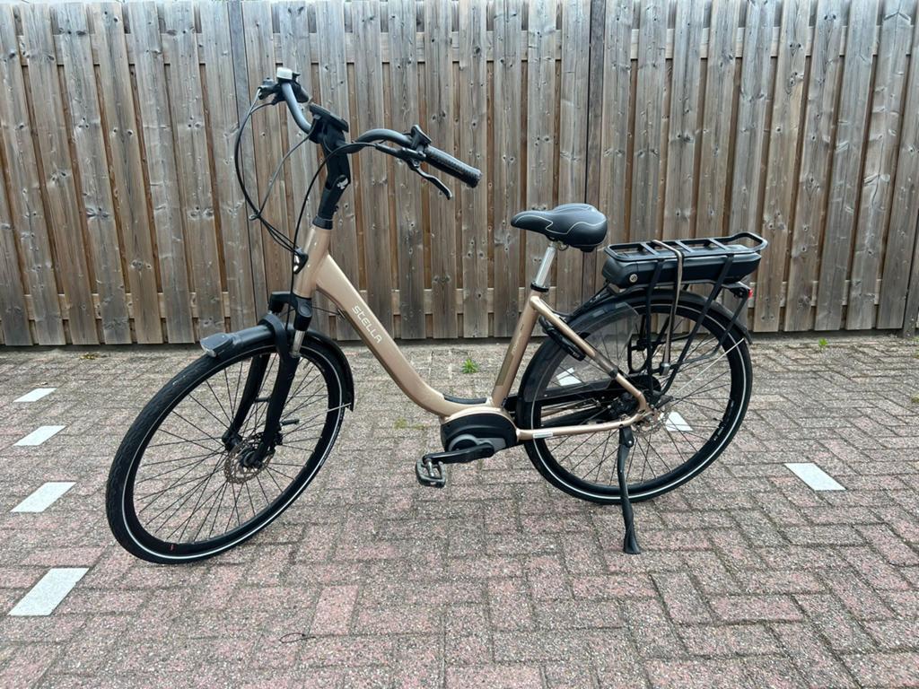 Stella Livorno.      Bosch middenmotor, Zo goed als nieuw, 47 tot 51 cm, 50 km per accu of meer, Ophalen