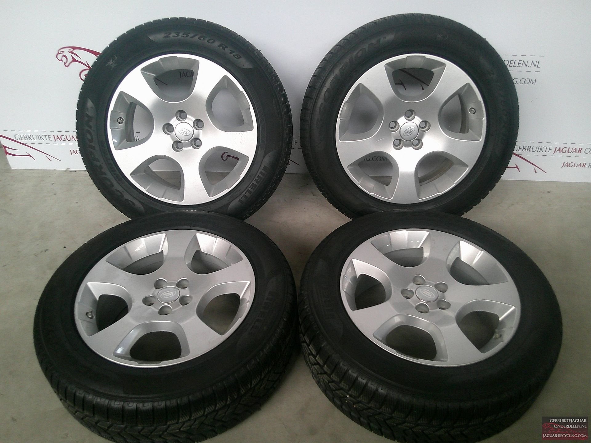 18″ Discovery sport velgen set met winterbanden, Auto-onderdelen, Banden en Velgen, Gebruikt, Velg(en), -, -