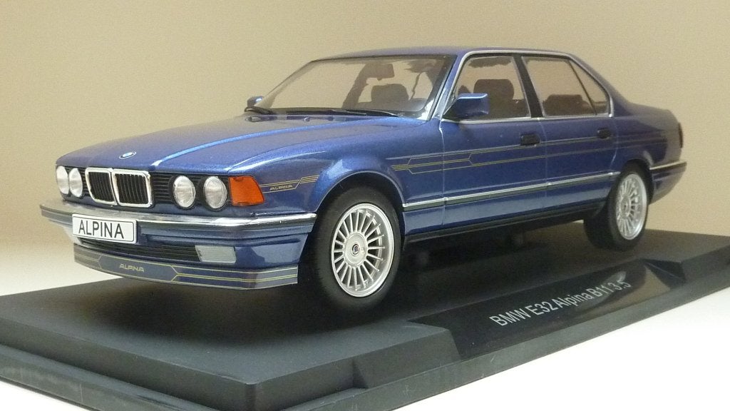 MCG BMW Alpina B11 3.5 (1992)    1:18, Www.speidelmodellauto.de, Hafnerstr. 59 72131 Ofterdingen, Auto, Nieuw