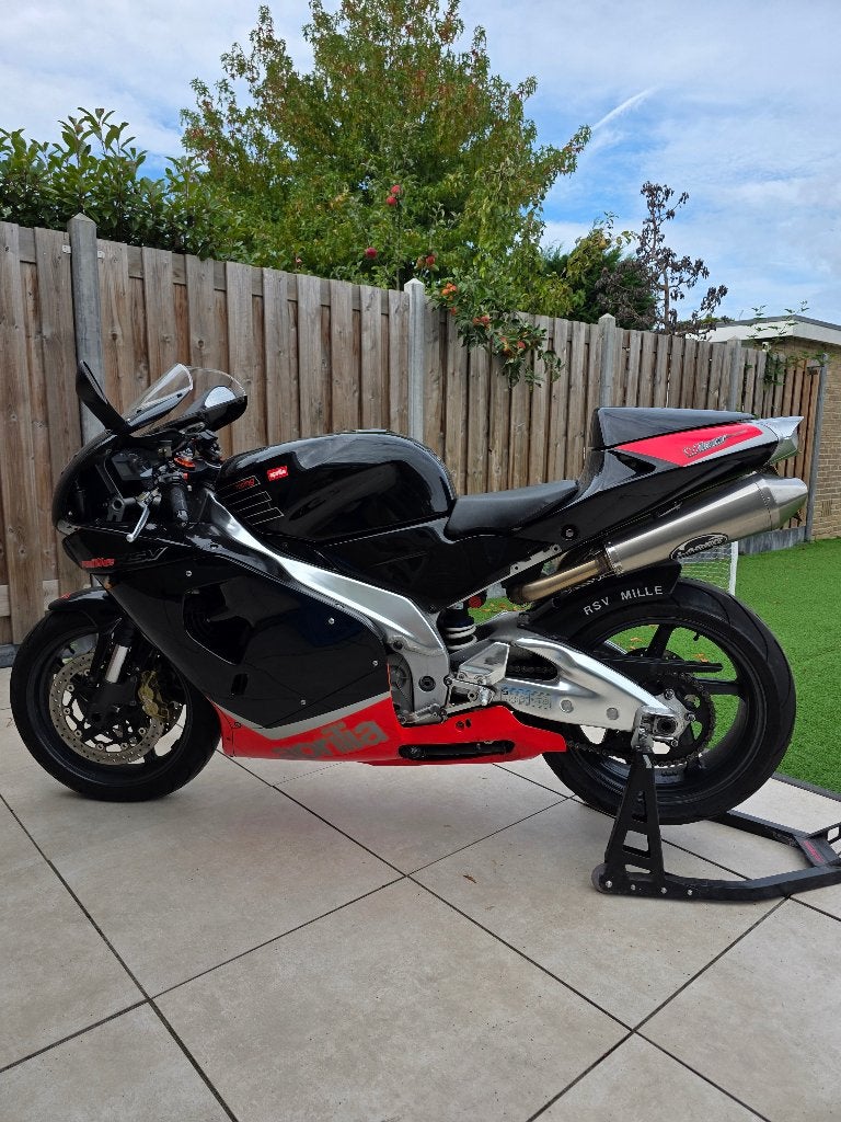 Aprilia RSV mille, 2 cilinders, Super Sport, Particulier