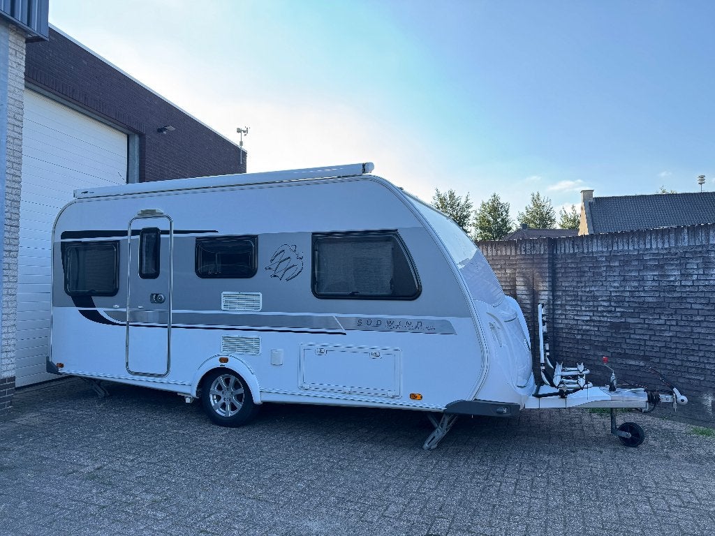 Knaus Südwind 460 EU Silver select, Treinzit, Particulier, Omvormbare zithoek, 5 tot 6 meter