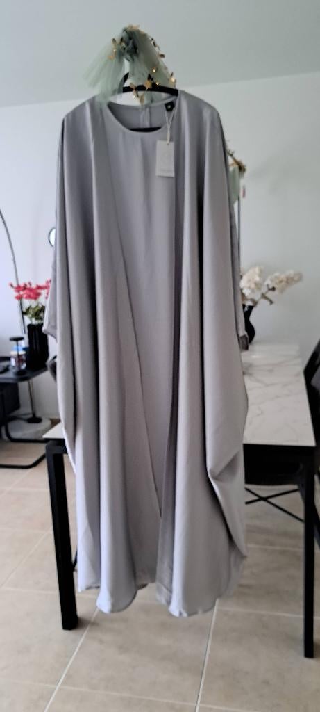 Elegante en stijlvolle 3-delige abaya set, Mariam's collections, Maat 42/44 (L), Nieuw, Ophalen of Verzenden