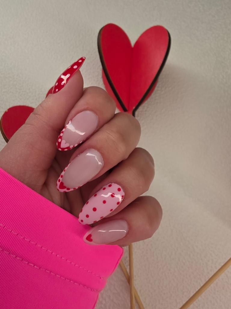 Nagelsalon in Opperdoes !, Nagelverzorging
