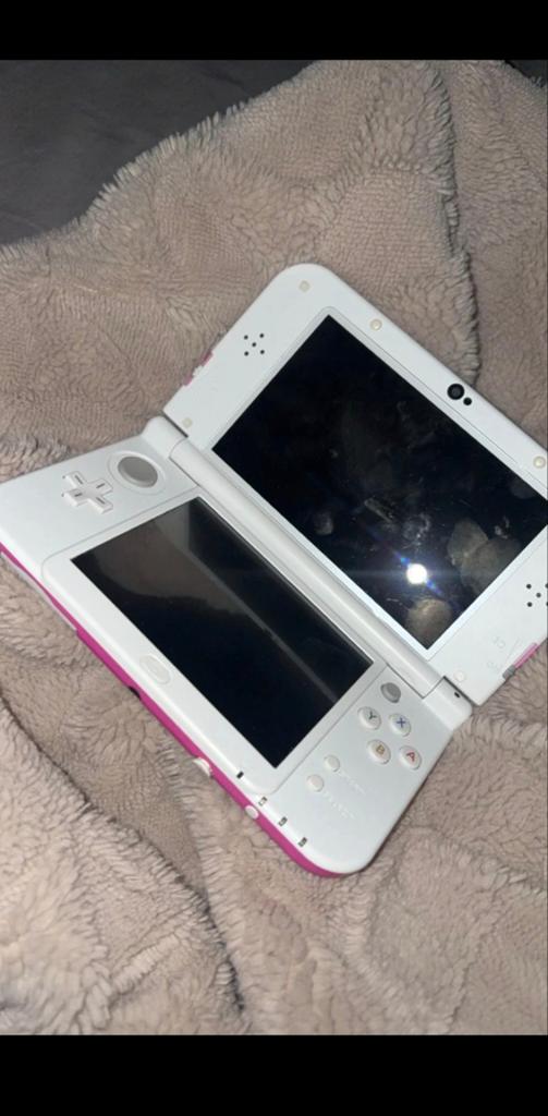 New Nintendo 3DS XL Roze met New Super Mario Bros. 2, Spelcomputers en Games, Met games, 3DS XL, Ophalen of Verzenden, Zo goed als nieuw