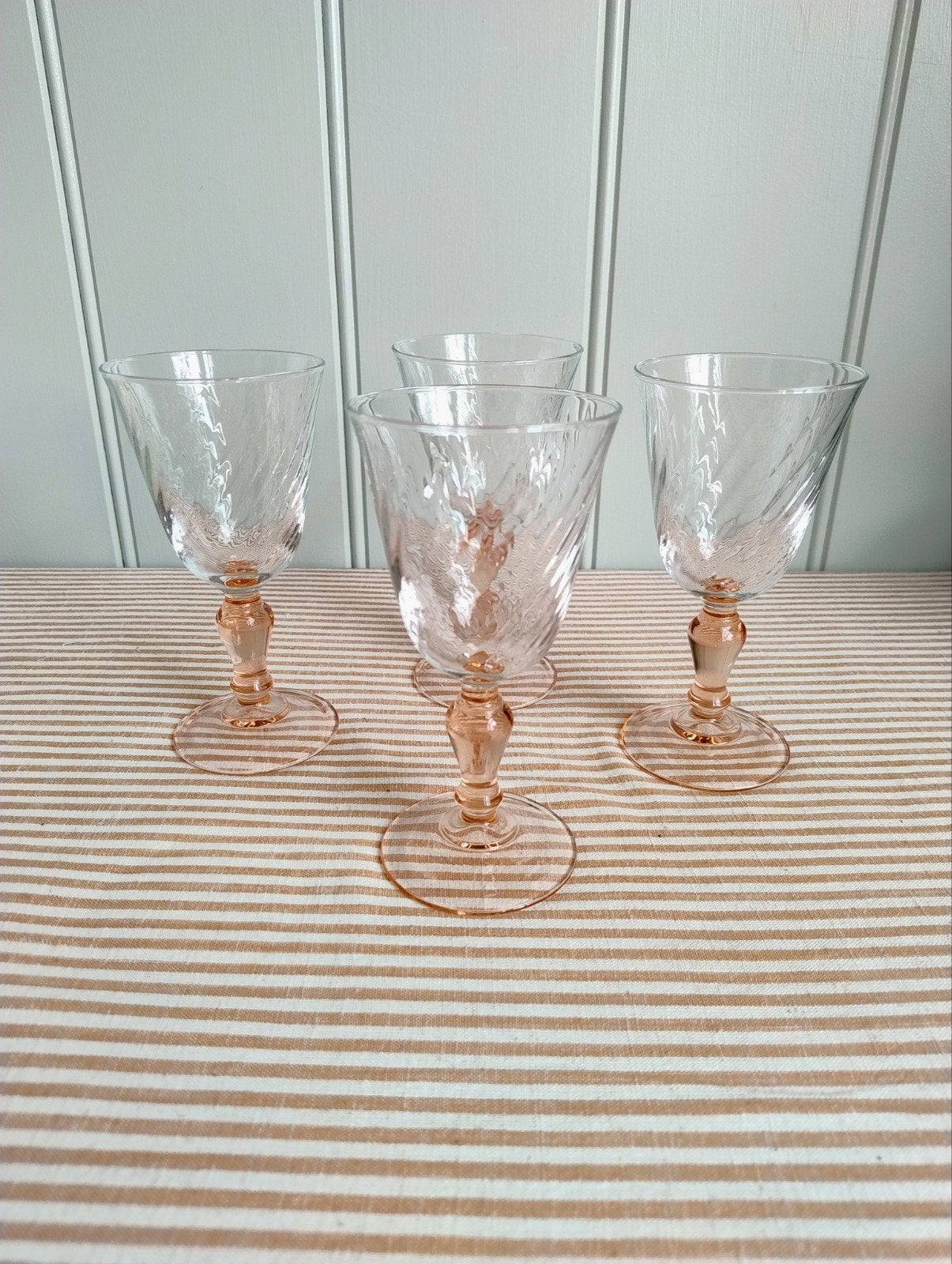 Prachtig! Set 4x vintage Rosaline wijnglas, Ophalen of Verzenden