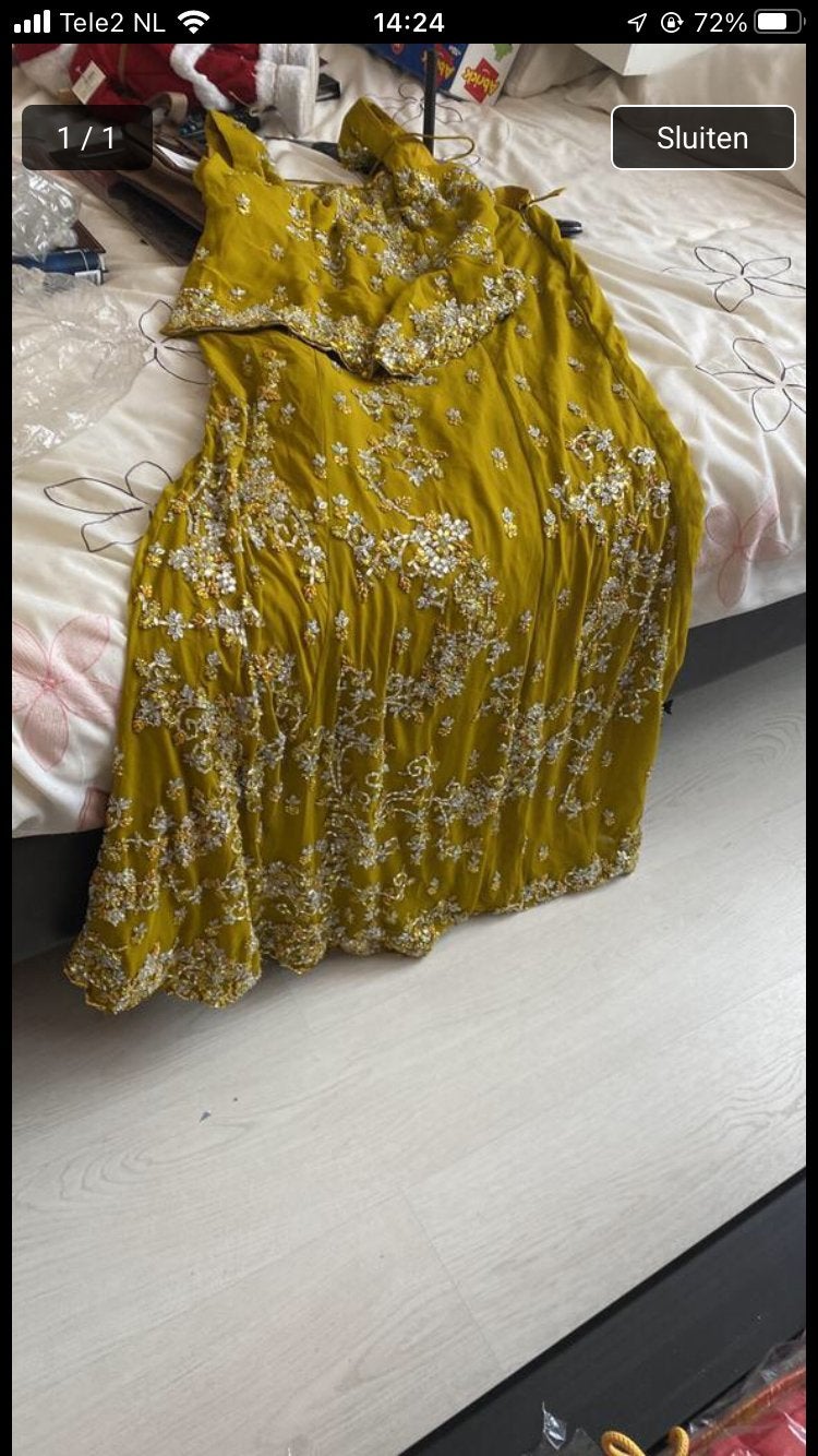 Nieuwe Bollywood Lehenga met Strass Steentjes, Ophalen of Verzenden, Nieuw, Geel, Overige typen