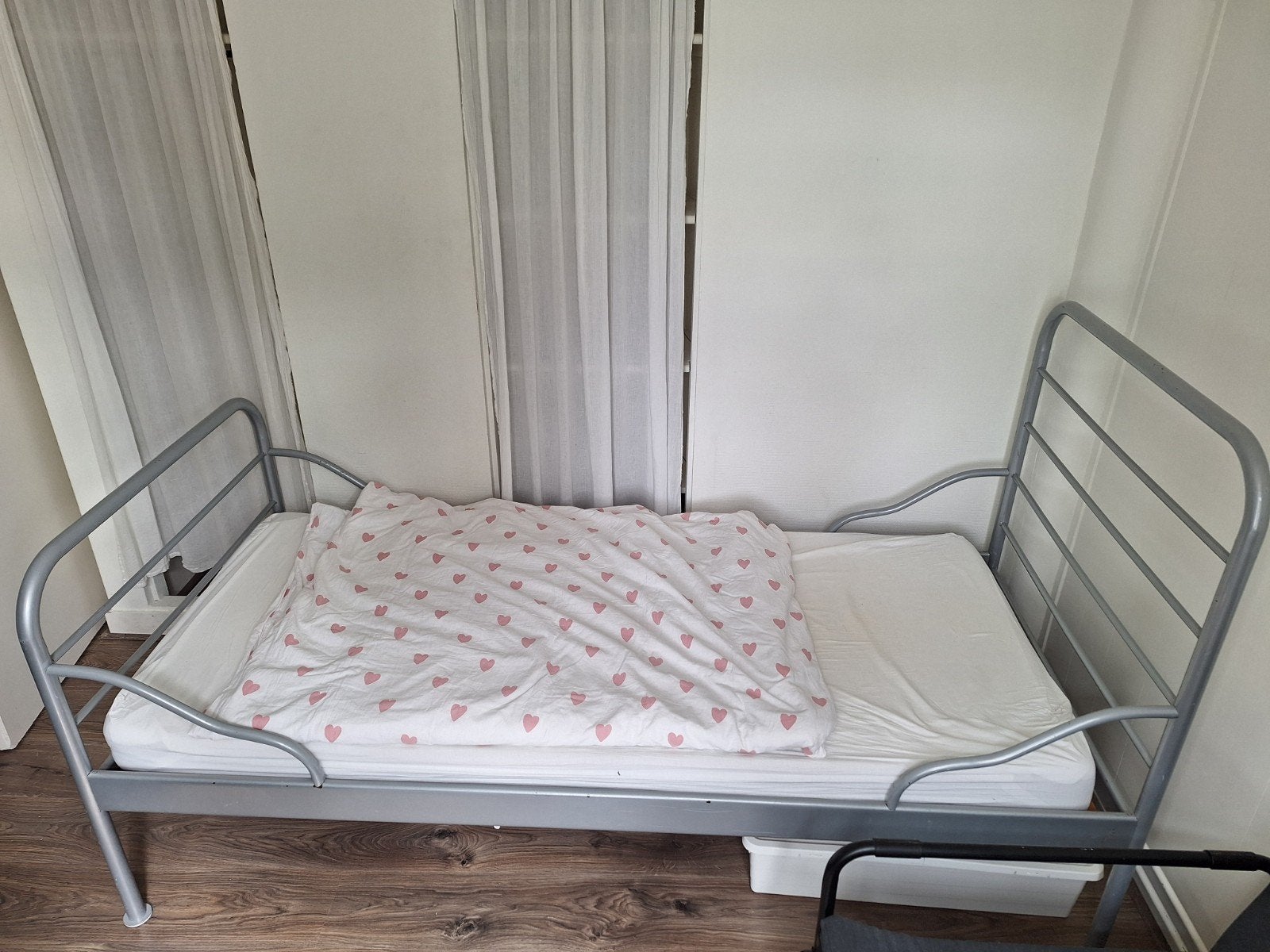 Eenpersoons metalen bed met lattenbodem + matras, Ophalen, Gebruikt, 90 cm, Eenpersoons