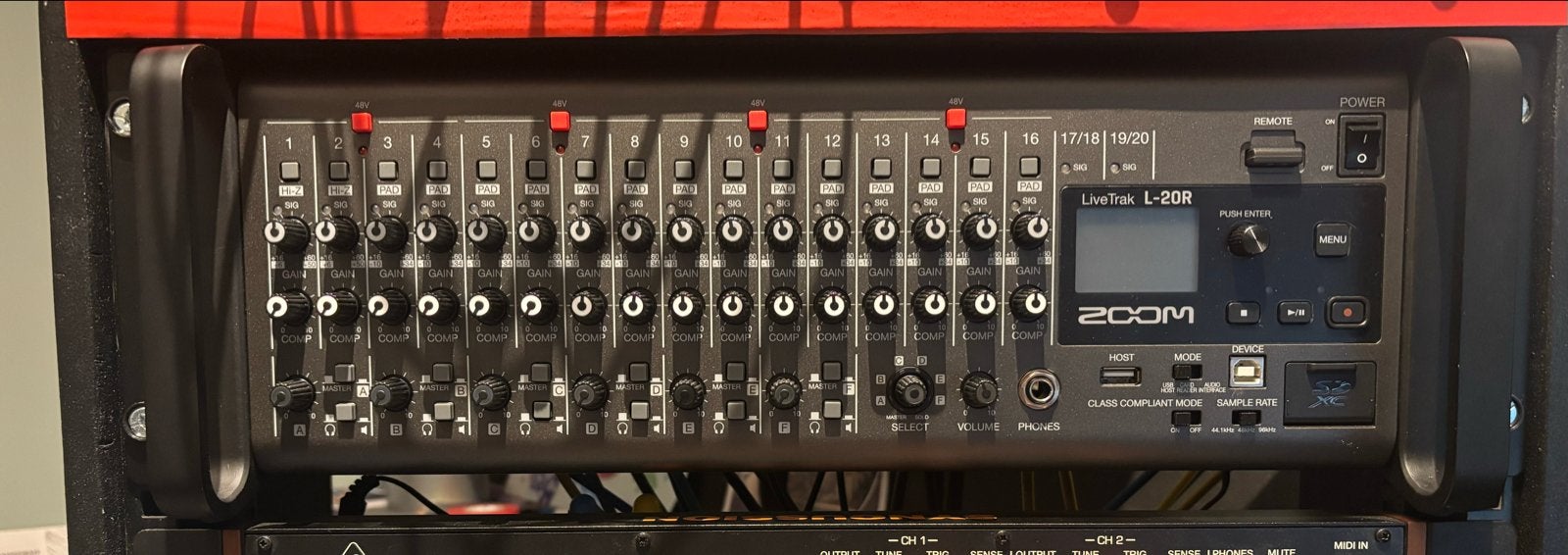 Zoom LiveTrak L-20R digitale mixer/recorder, Muziek en Instrumenten, Ophalen of Verzenden, Zo goed als nieuw, 20 kanalen of meer