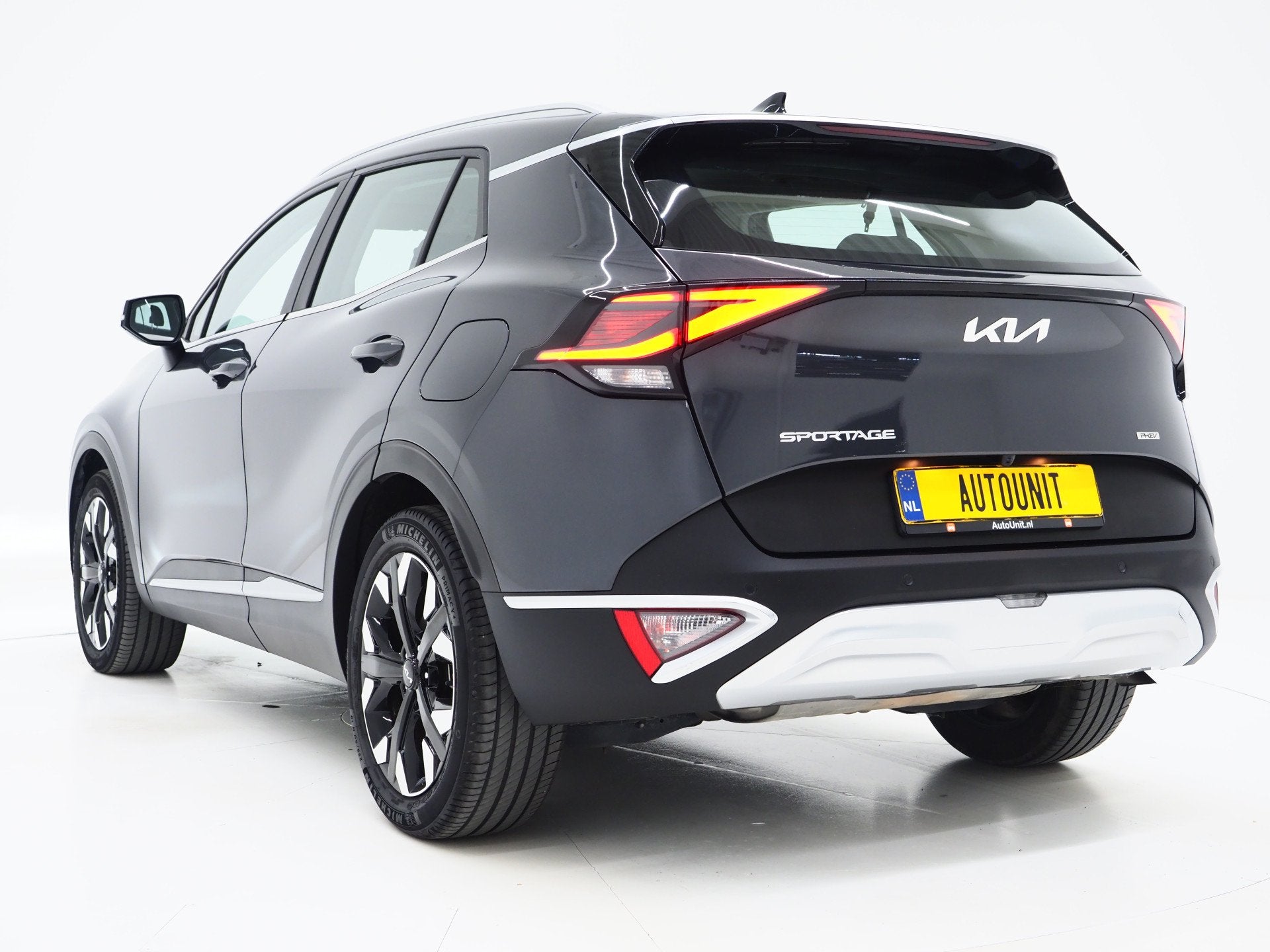 Kia Sportage 1.6 T-GDi Plug-in Hybrid AWD | Adaptive Cruise, Auto's, Automaat, 1350 kg, Stof, Gebruikt