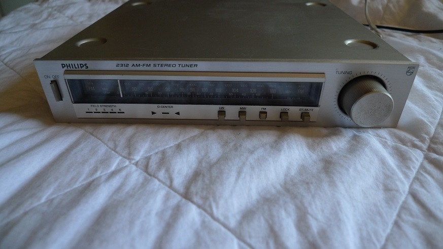 PHILIPS F2312 Stereo Tuner / Radio..., Ophalen of Verzenden, Zo goed als nieuw