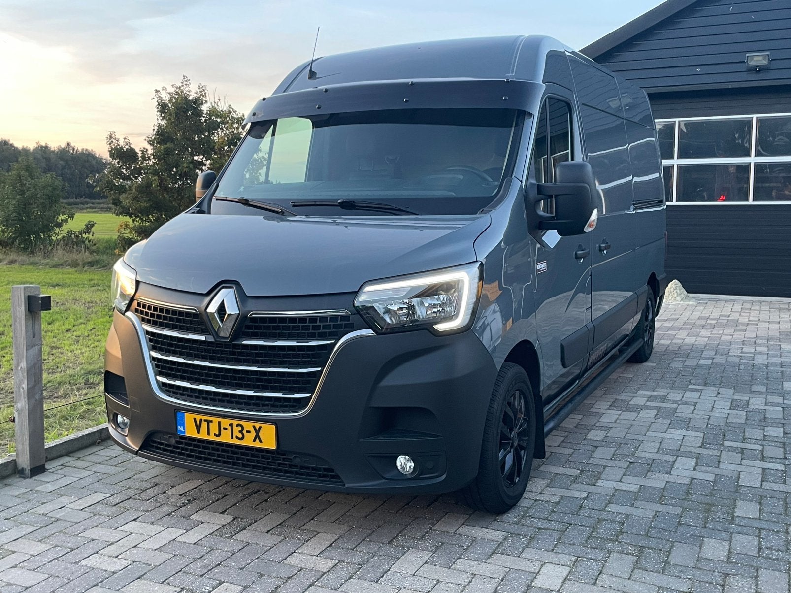 Renault Master GB 2.3 Energy dCi 150pk L2H2 T35 FWD 2023, Voorwielaandrijving, Stof, 4 cilinders, Renault