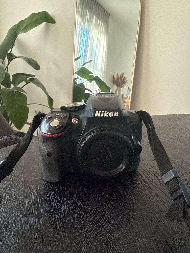 Nikon d5300 body, Audio, Tv en Foto, Fotocamera's Digitaal, Ophalen, Gebruikt, Spiegelreflex, Lensdop