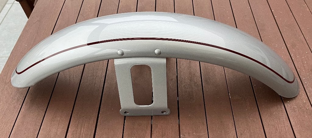 Harley spatbord 21" voor EVO & TWINCAM grijs/ rode bies, Ophalen