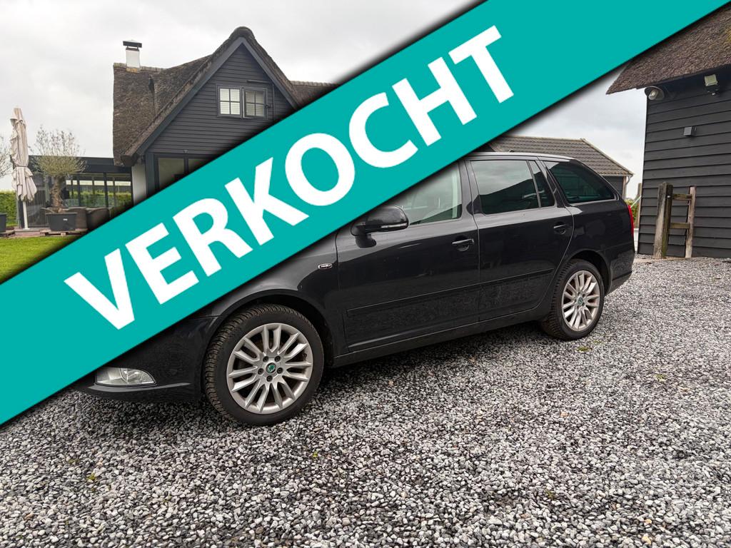 Skoda Octavia Combi 2.0 TDI Laurin & Klement, Auto's, Skoda, Gebruikt, 4 cilinders, 700 kg, Zwart