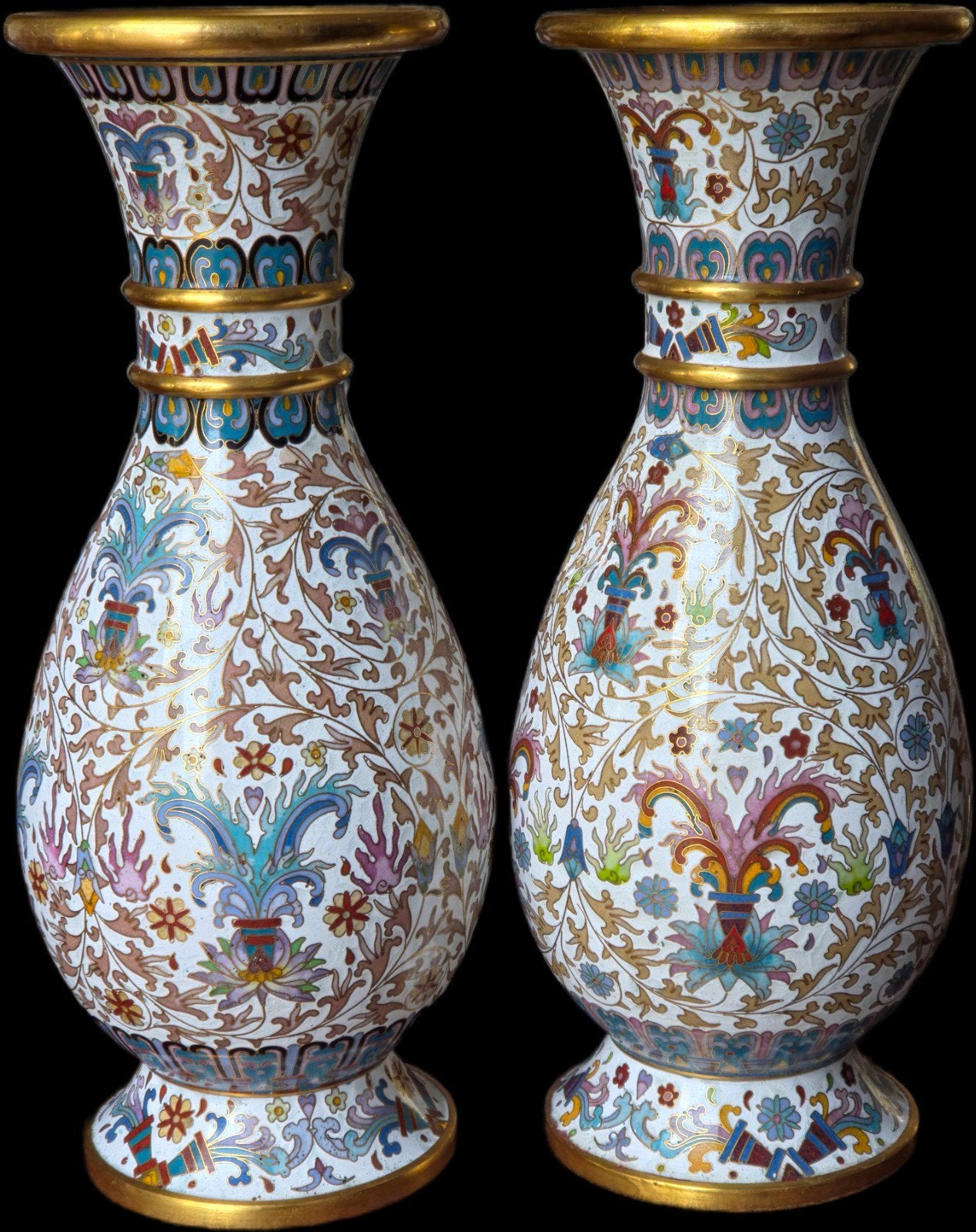 Prachtig paar Cloisonné vazen met bloemmotieven, Verzenden