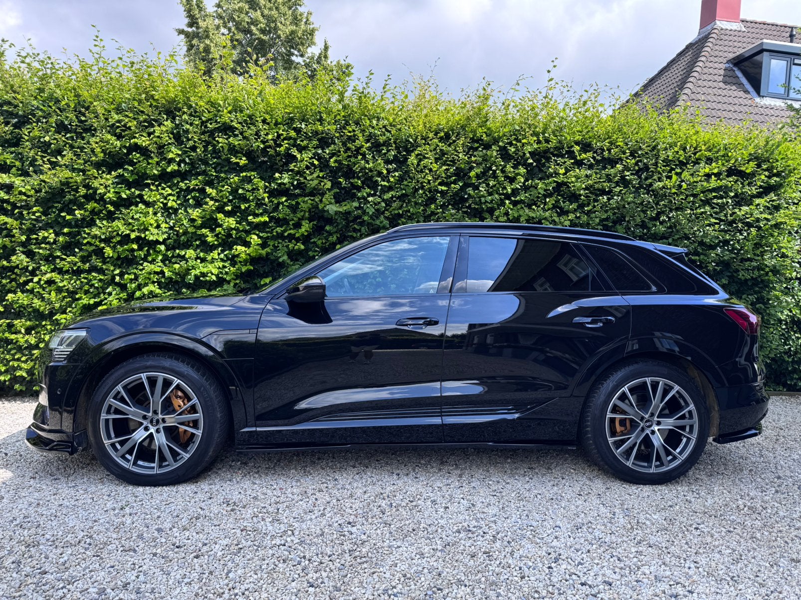 Audi e-tron 55 | 2e eig.| 95 kWh | 408 PK | BTW || SOH 100%, Auto's, Audi, Automaat, 131 €/maand, 1800 kg, Zwart