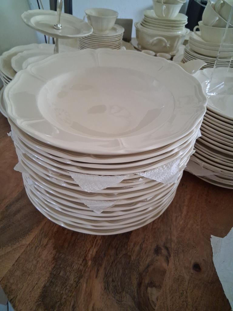 Wedgwood Queens Plain spl.Nieuwe PASTA BORDEN 27 cm, Huis en Inrichting, Nieuw, Ophalen of Verzenden, Bord(en), Wedgwood