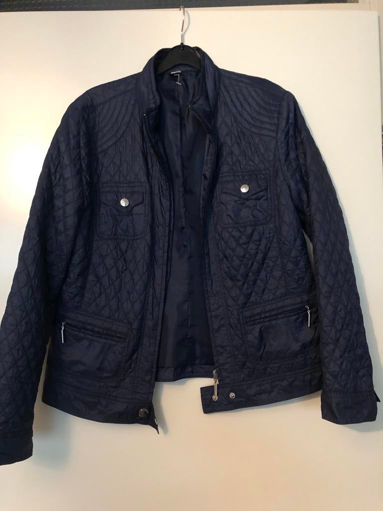 Stijlvol Zomerjasje Maat M - Donkerblauw Gequilt, Ophalen of Verzenden, Zo goed als nieuw, Maat 38/40 (M), Blauw