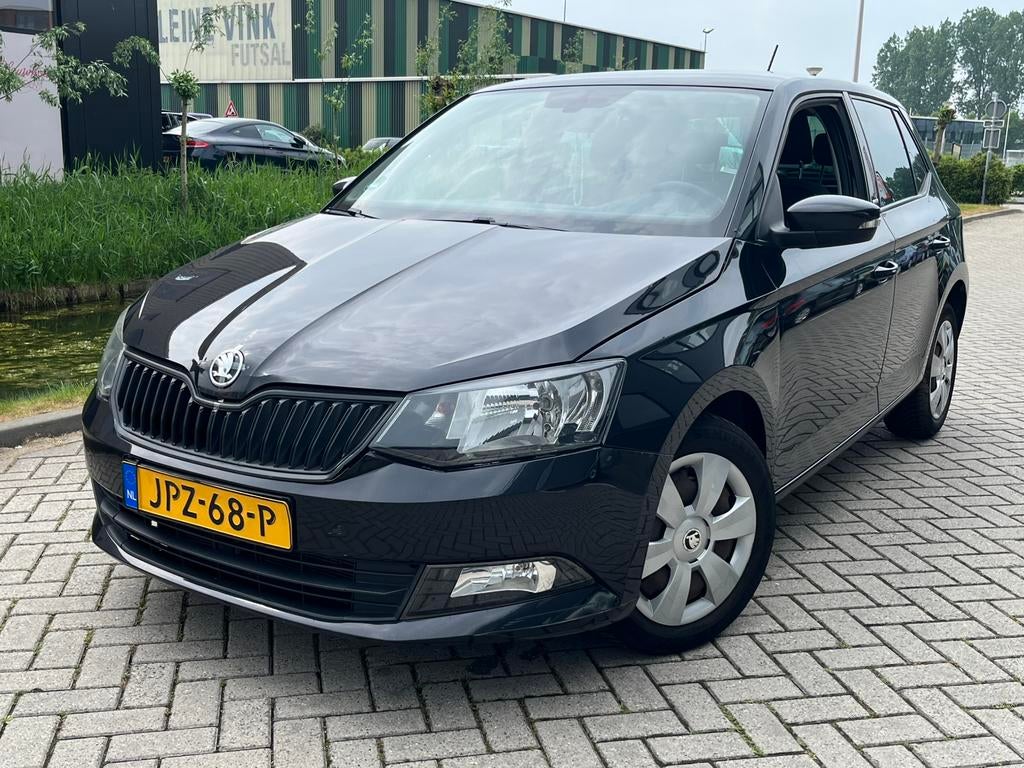 Skoda Fabia 1.4 TDI 105pk Greentech 2016 Zwart, Voorwielaandrijving, LED verlichting, 580 kg, Zwart