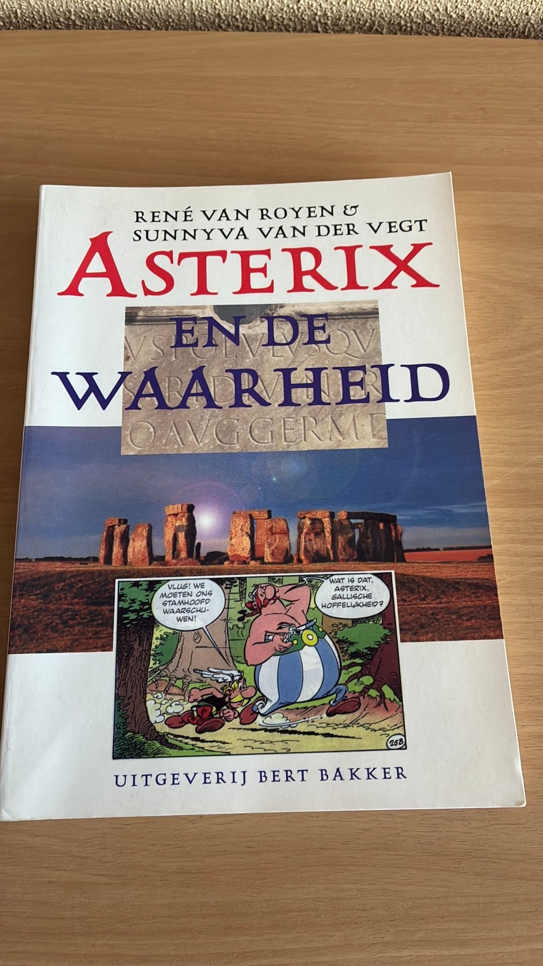 Asterix en de Waarheid - René van Royen & Sunnyva van der Ve, Boeken, Ophalen of Verzenden, Zo goed als nieuw, S. van der Vegt; R. van Royen
