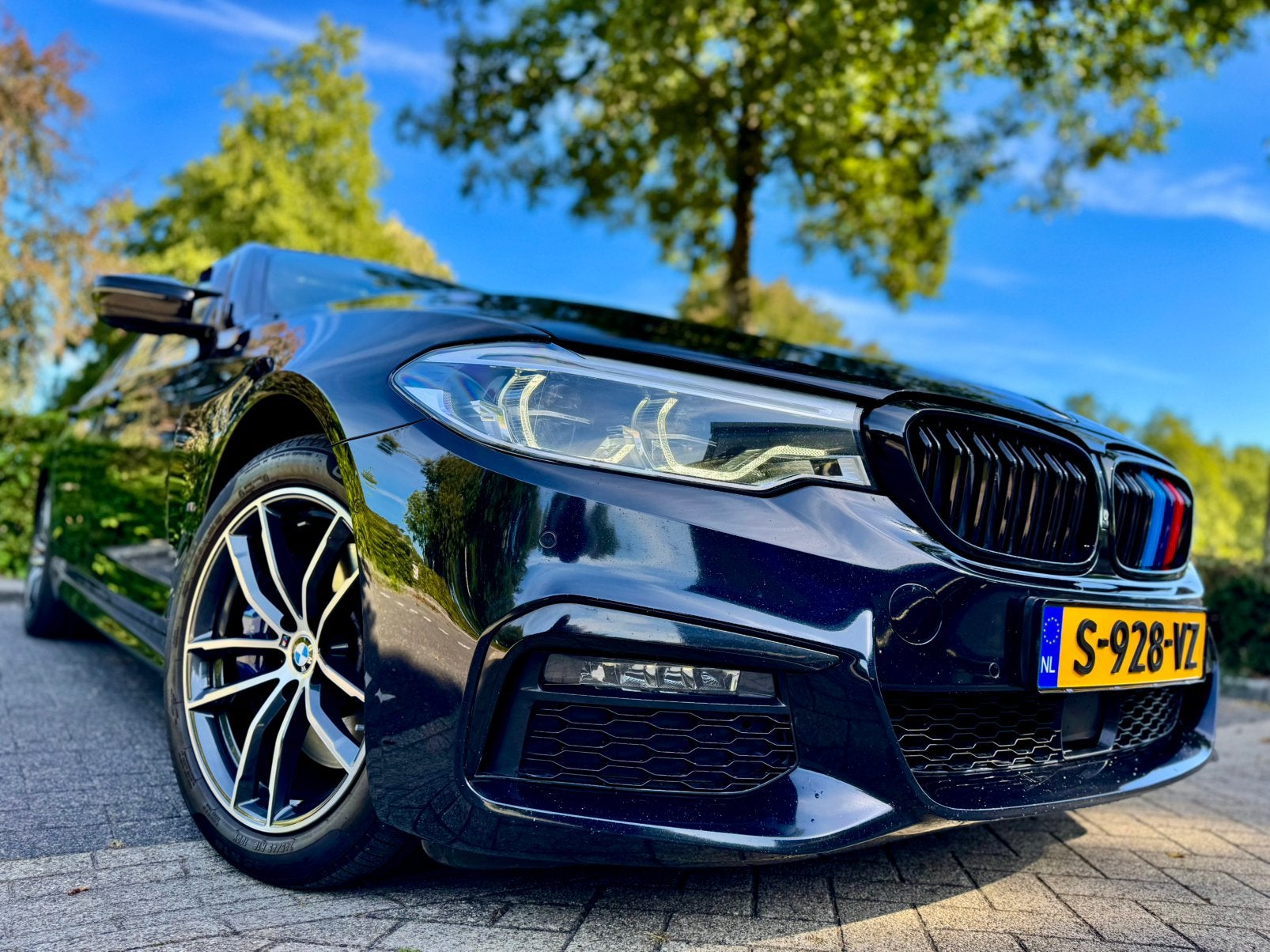 Bmw 5-serie 530e M-Sport Iperformance High Executive BOMVOL, Auto's, 1998 cc, 4 cilinders, 252 pk, Blauw