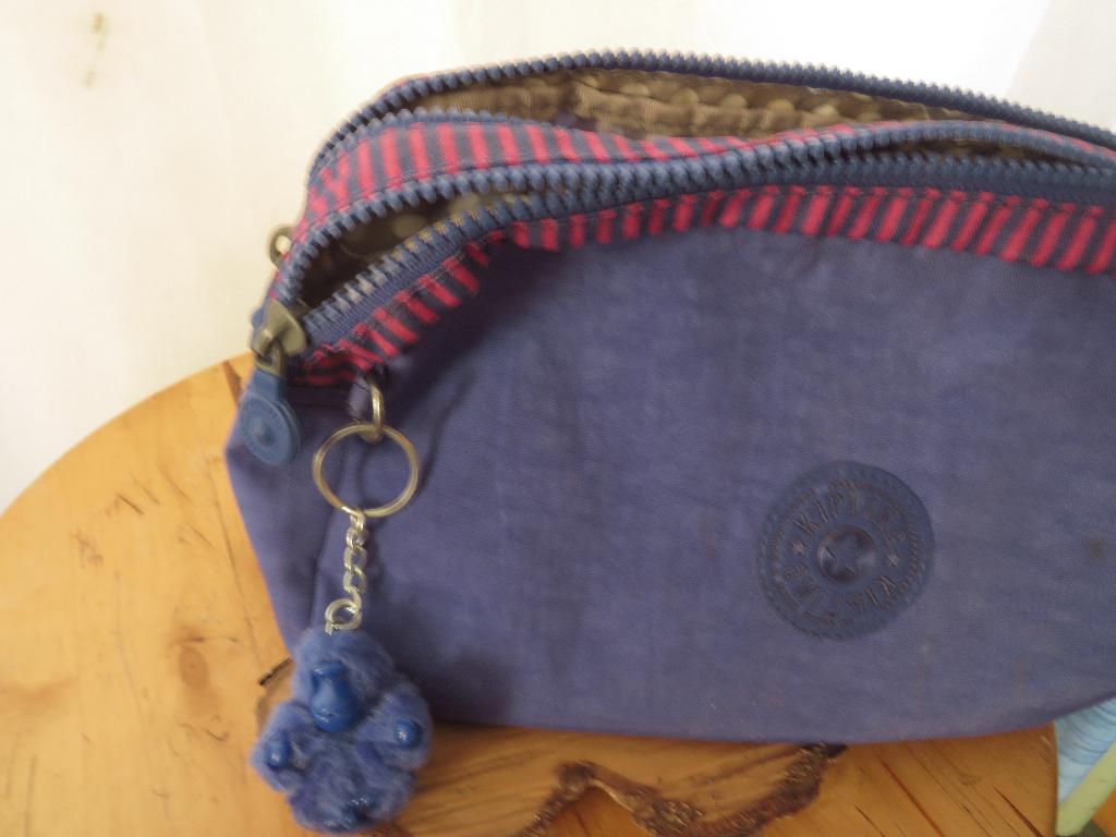 blauwe kipling royale toilettas met aapje Taliah, Sieraden, Tassen en Uiterlijk, Toilettassen, Zo goed als nieuw, Jongen of Meisje