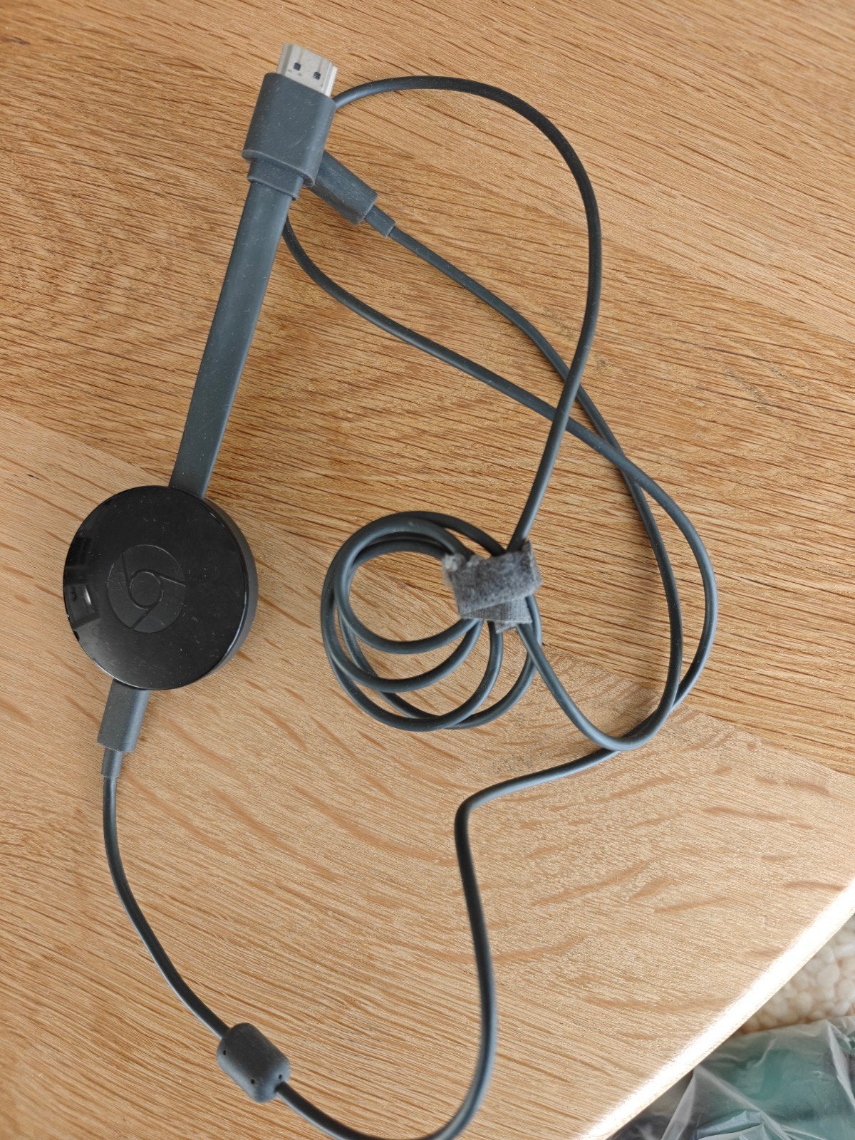 Google Chromecast (1e generatie) - Stream media naar je tv, Ophalen of Verzenden, Zo goed als nieuw, HDMI, Zonder harde schijf