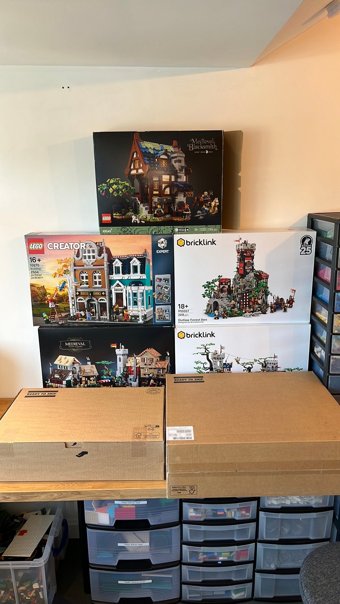 Lego modulars en bricklink castle sets 10326/910043/10270, Ophalen of Verzenden, Zo goed als nieuw
