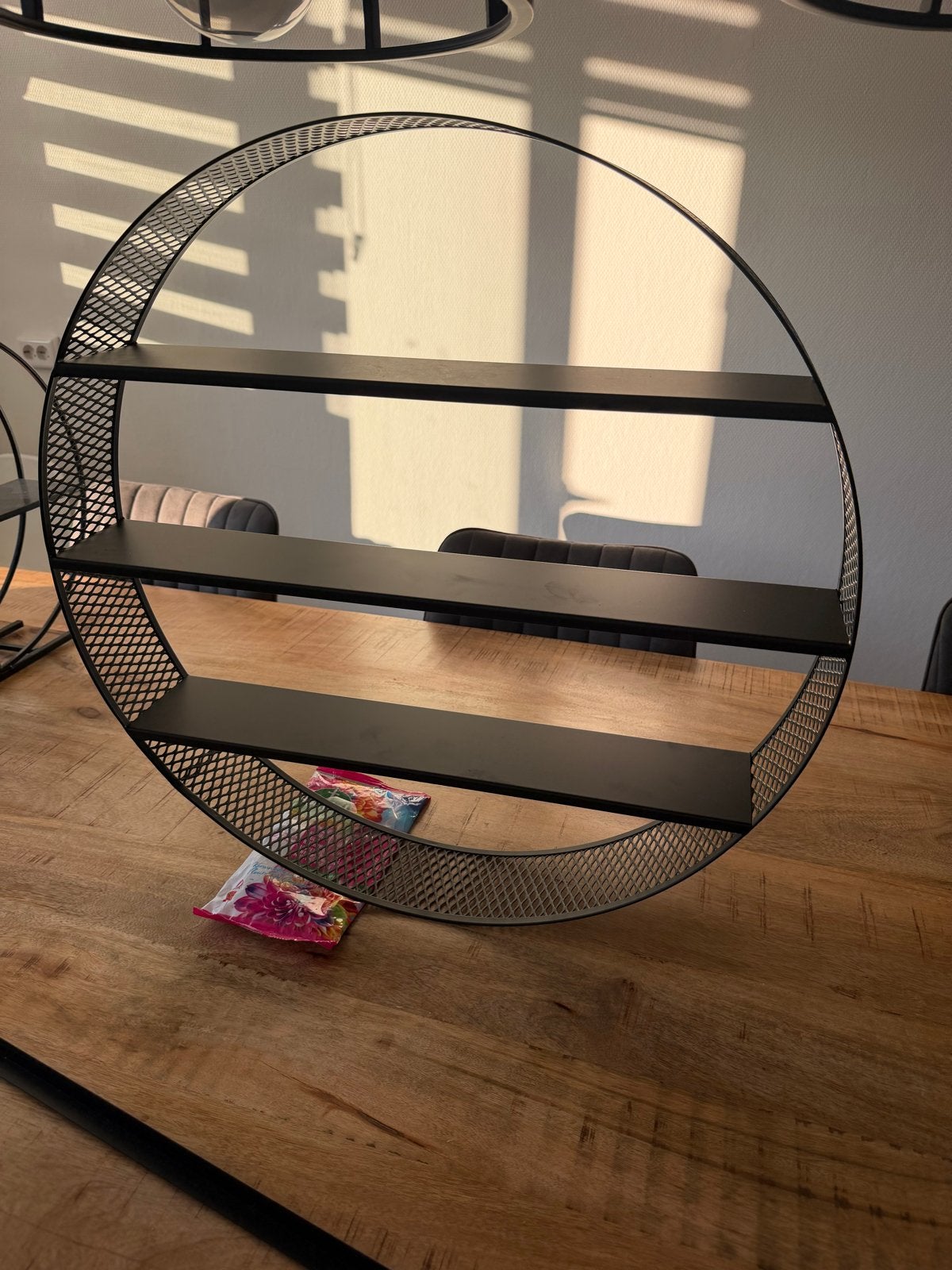Rond wandrek zwart metaal, Huis en Inrichting, Woonaccessoires | Wandplanken en Boekenplanken, Ophalen of Verzenden, Zo goed als nieuw