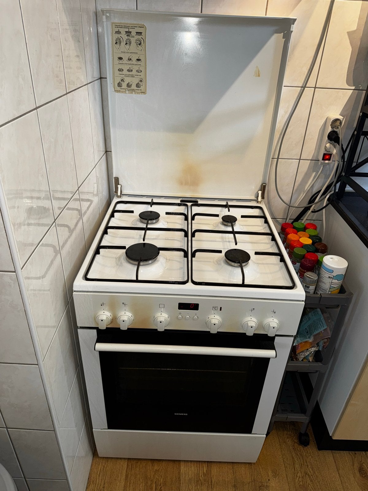 Siemens gasfornuis met elektrische oven, Ophalen, Gebruikt, 4 kookzones, Gas