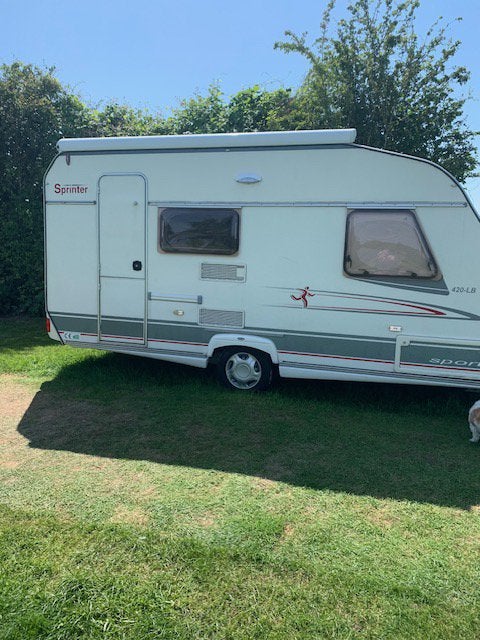 Beyerland sprinter  sport 4.20 LB., Caravans en Kamperen, Caravans, Frans bed, Treinzit, 750 - 1000 kg, Particulier