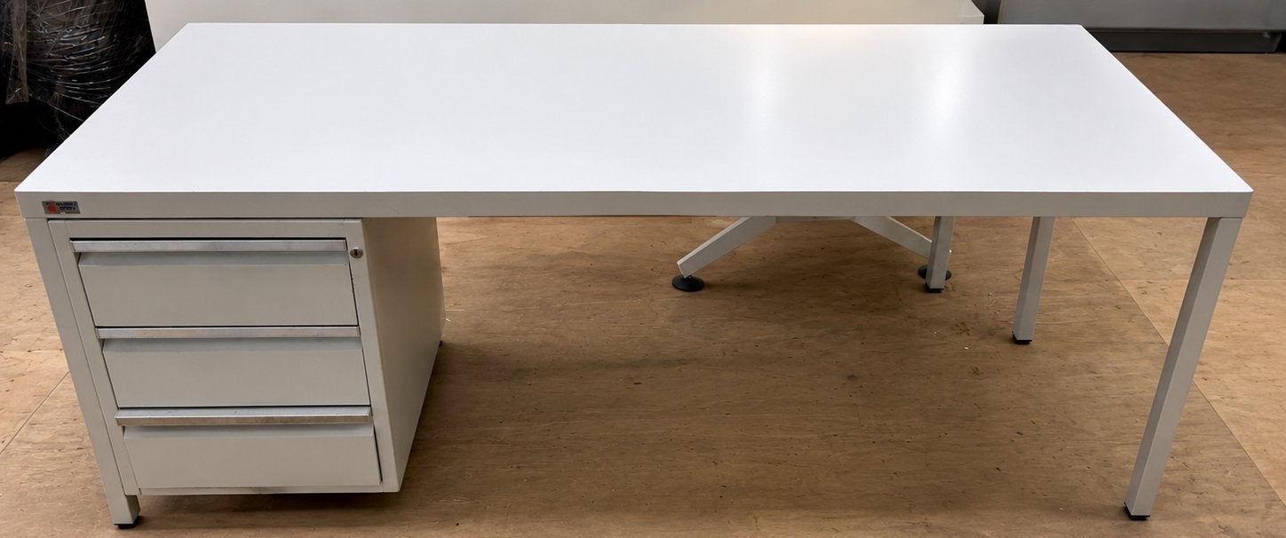 Metallic wit bureau lades met slot, Ophalen, Zo goed als nieuw