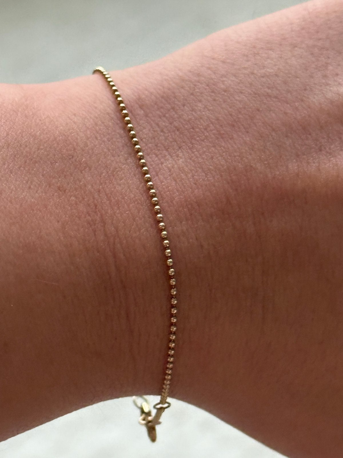 14 Karaat Gouden Bolletjes Armband (16-18 cm), Ophalen of Verzenden, Zo goed als nieuw, Goud, Met bedels of kralen